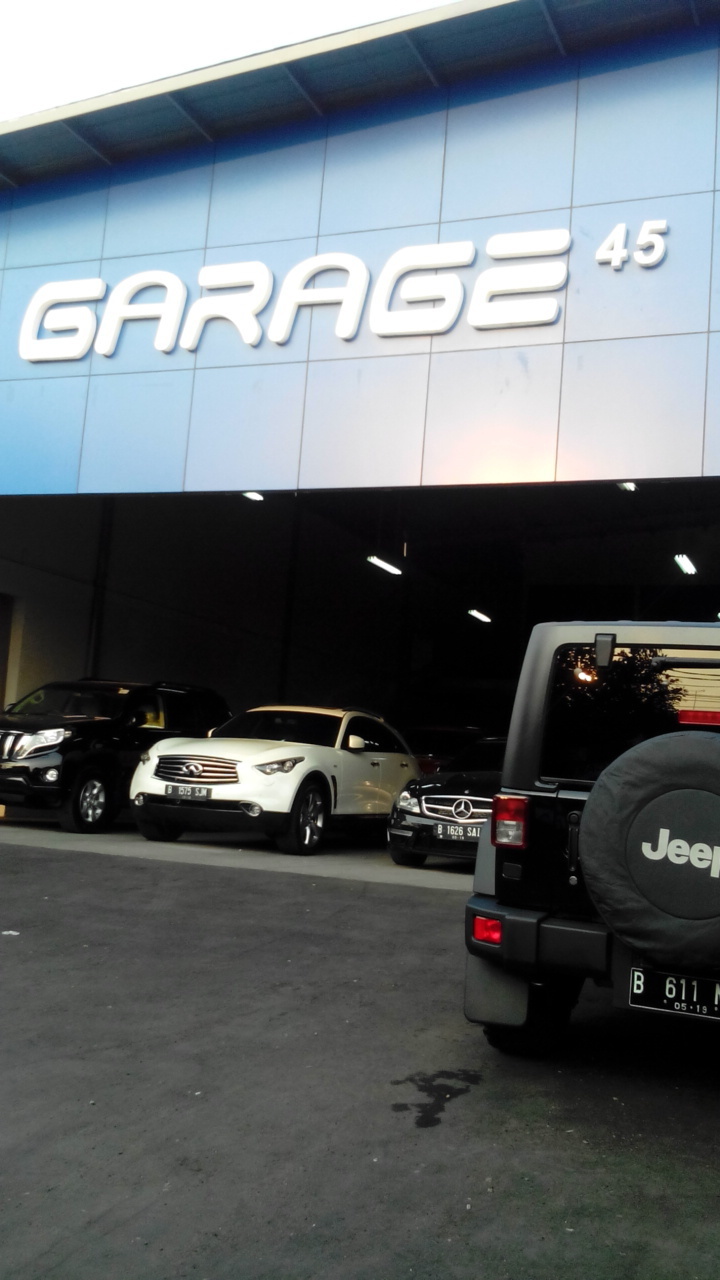 Garage 45