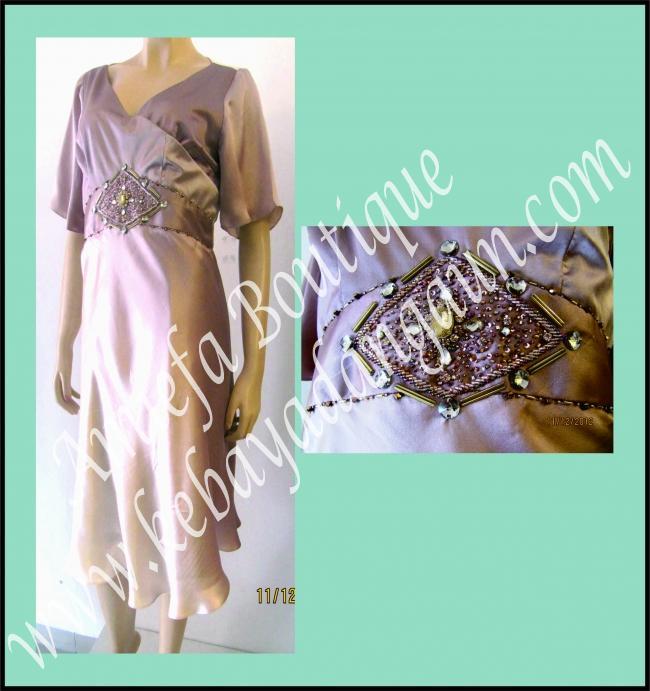 Gaun Satin Sutera dengan Obi Bertabur Kristal Cina