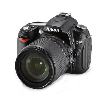Nikon D90 Kit18-105VR