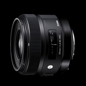 Sigma 30mm F1.4 DC HSM