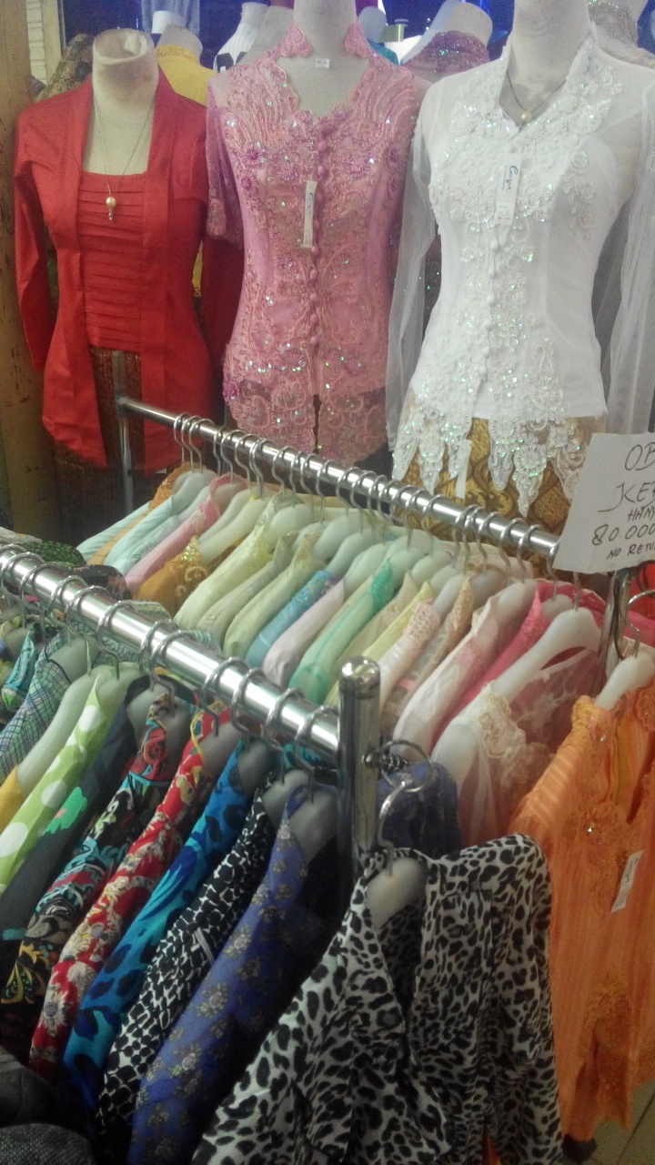 Tiara Fashion1