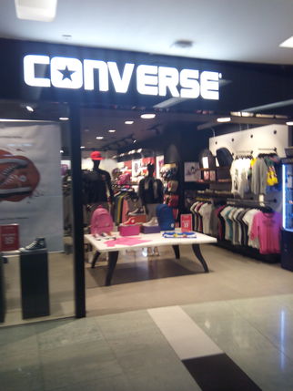 Toko sepatu converse original di outlet jakarta