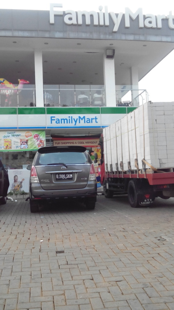 Family Mart