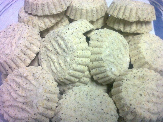 Kue Sagon