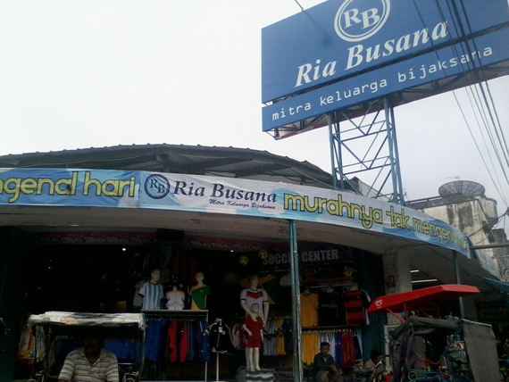 Galeri Ria Busana