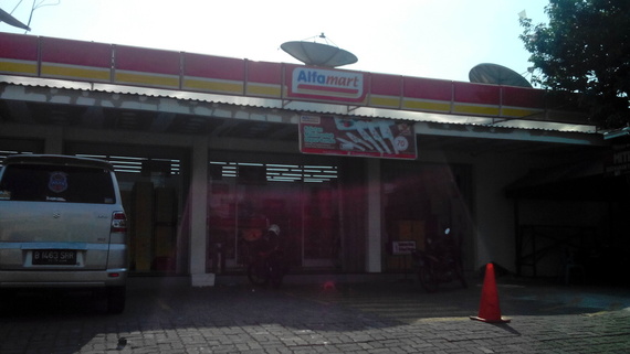 Alfamart Praja Dalam