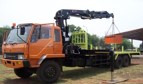 Flat Bed Crane