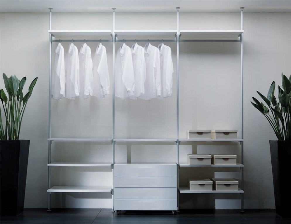 WALK IN CLOSET SYSTEM