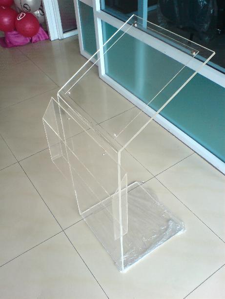 Acrylic Custome Displays