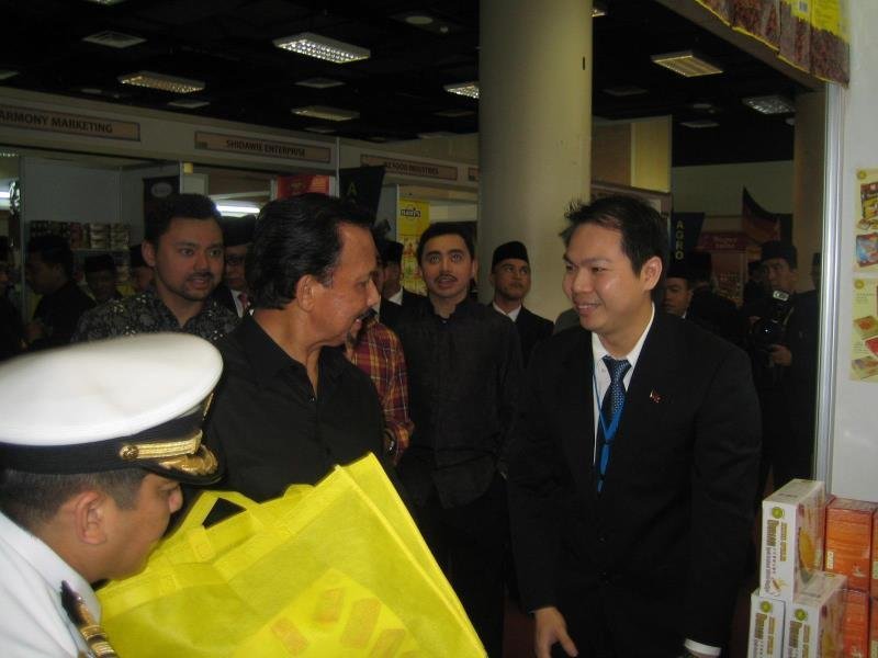 Brunei Sultan and Prime Minister-1