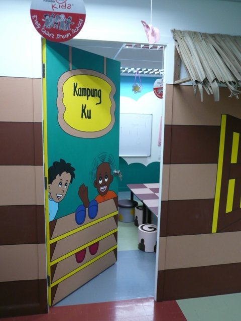 Inside Smart Reader kids Seksyen 3 Shah Alam (e)