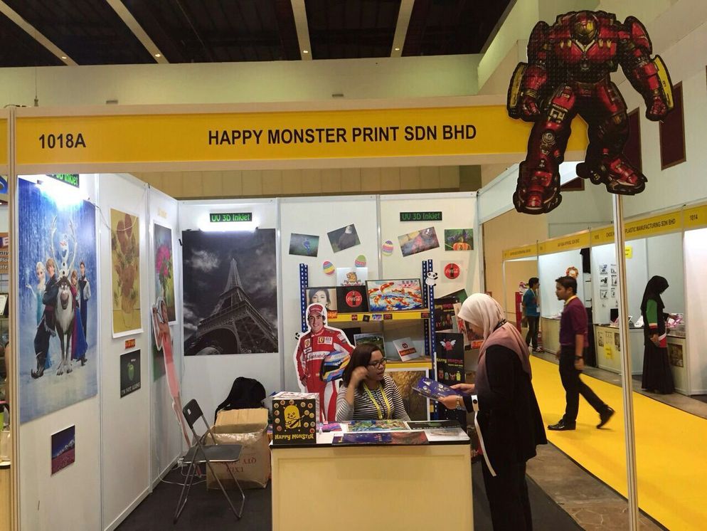 Happy Monster & Happy UV Booth