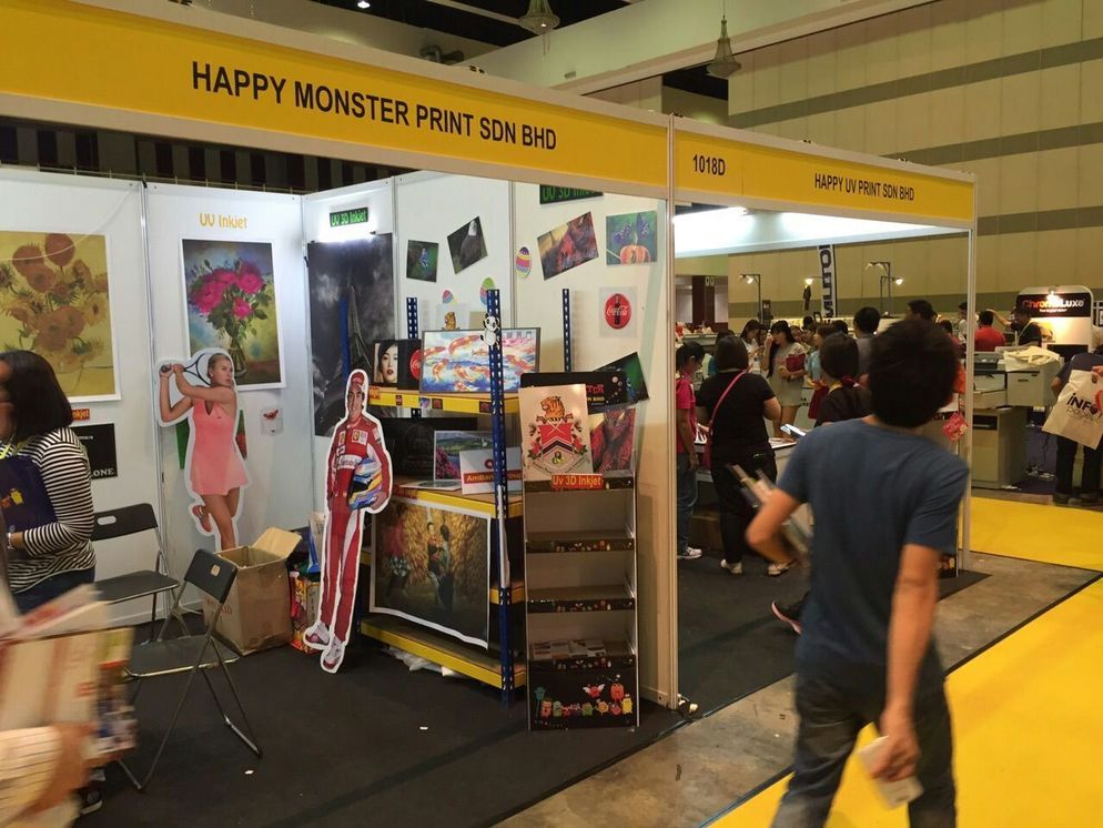 Happy Monster & Happy UV Booth