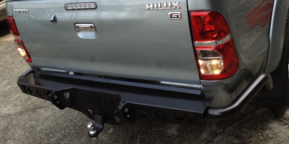 Rear Steel Bar with Ball Hilux