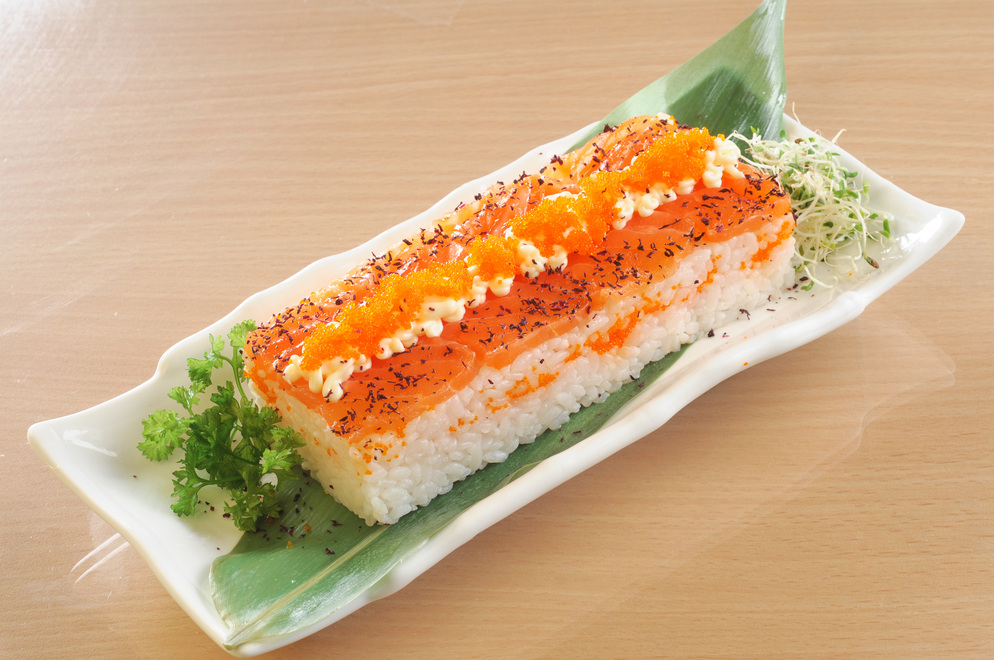 salmon oshi sushi