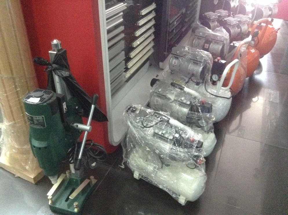 ‭‭‭‭‭‭‭‭‭‭‭‭‭‭‭‭‭‭‭‭‭Air compressor