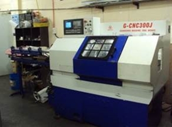 CNC TURNING MACHINE