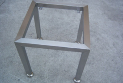 STAINLESS STEEL TABLE