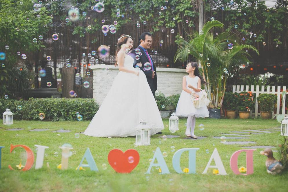 little flower girl..