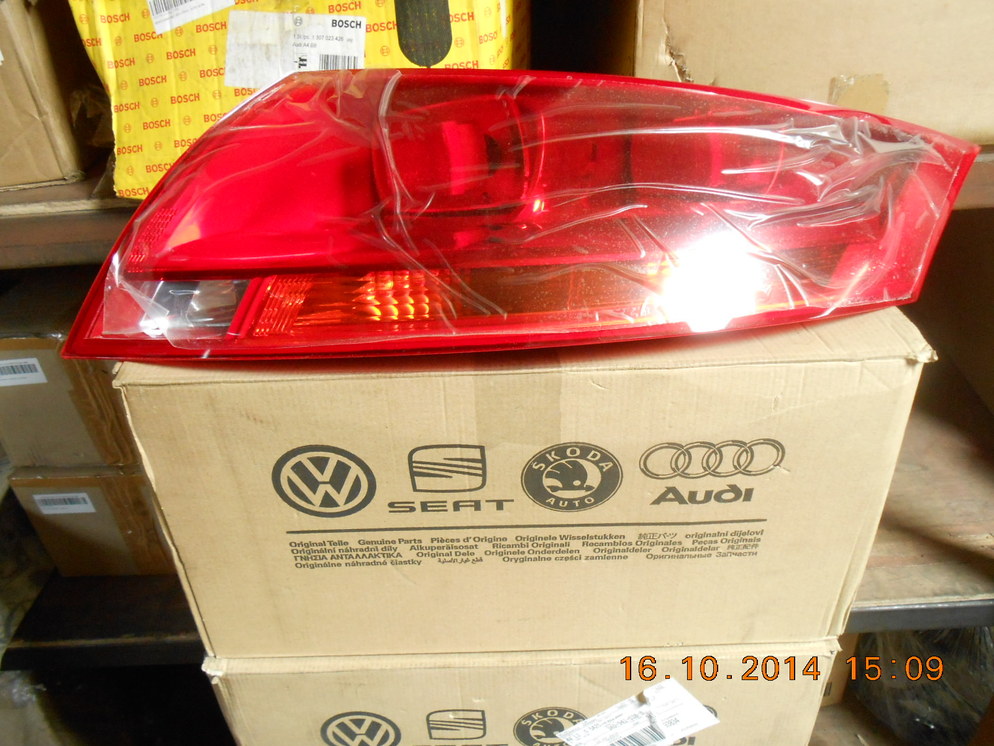 AUDI TT TAIL LAMP