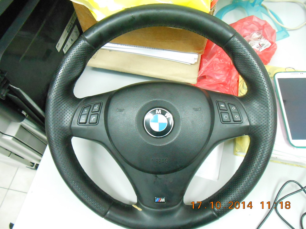 BMW E90 325 M SPORT STEERING WHEEL