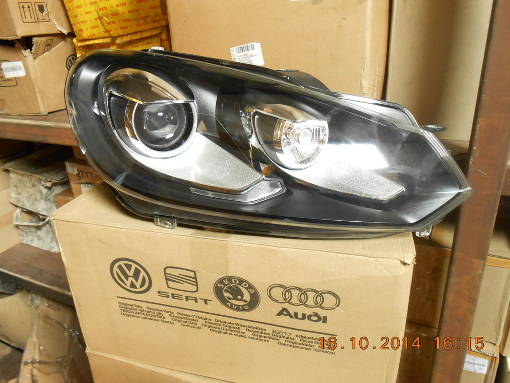 VW POLO HEAD LAMP