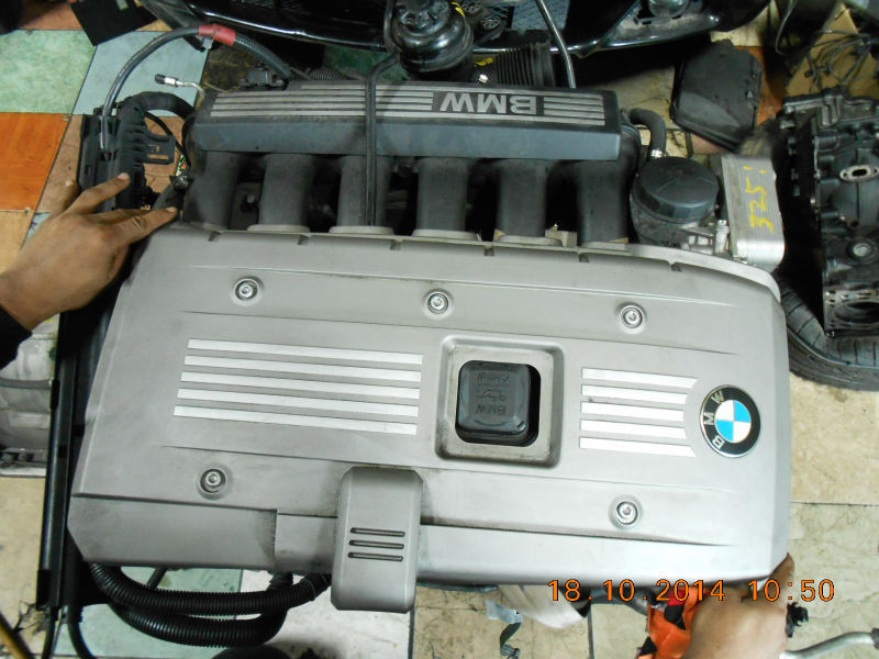 E90 325 M52 ENGINE (1)