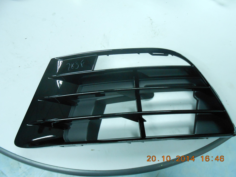 VW SCIROCCO BUMPER GRILLE