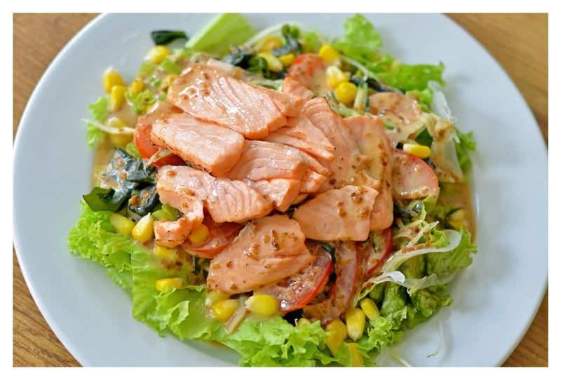 Salmon Tataki Salad with Roasted Sesame Dressing