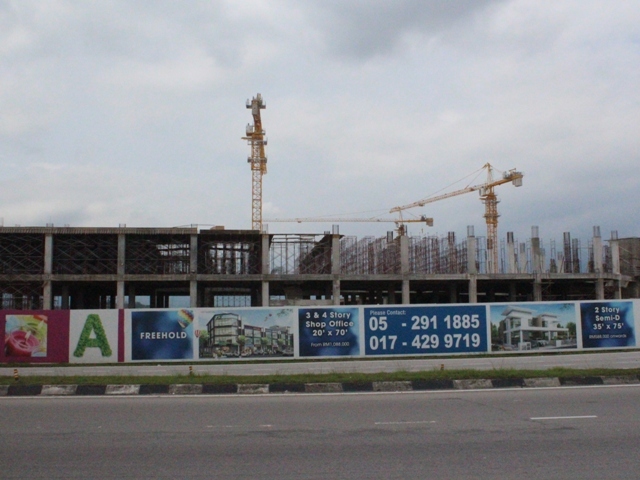 AEON Klebang