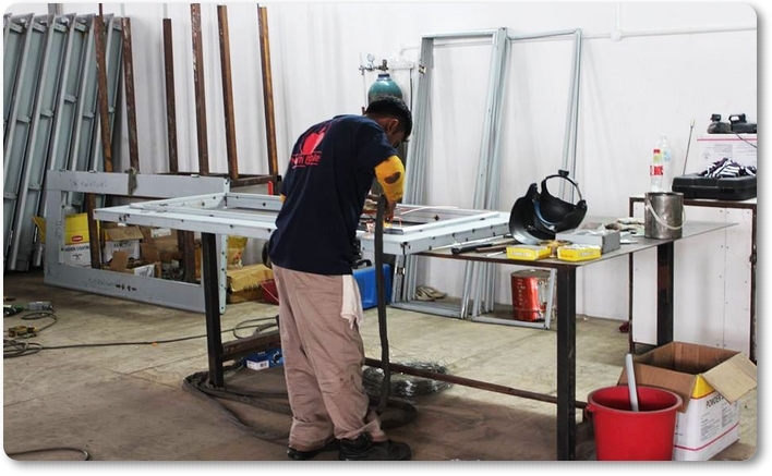 WE ARE A LEADING SECURITY DOOR MANUFACTURER IN MALAYSIA AND HAVE MORE THAN 20 SHOWROOMS AROUND MALAYSIA.