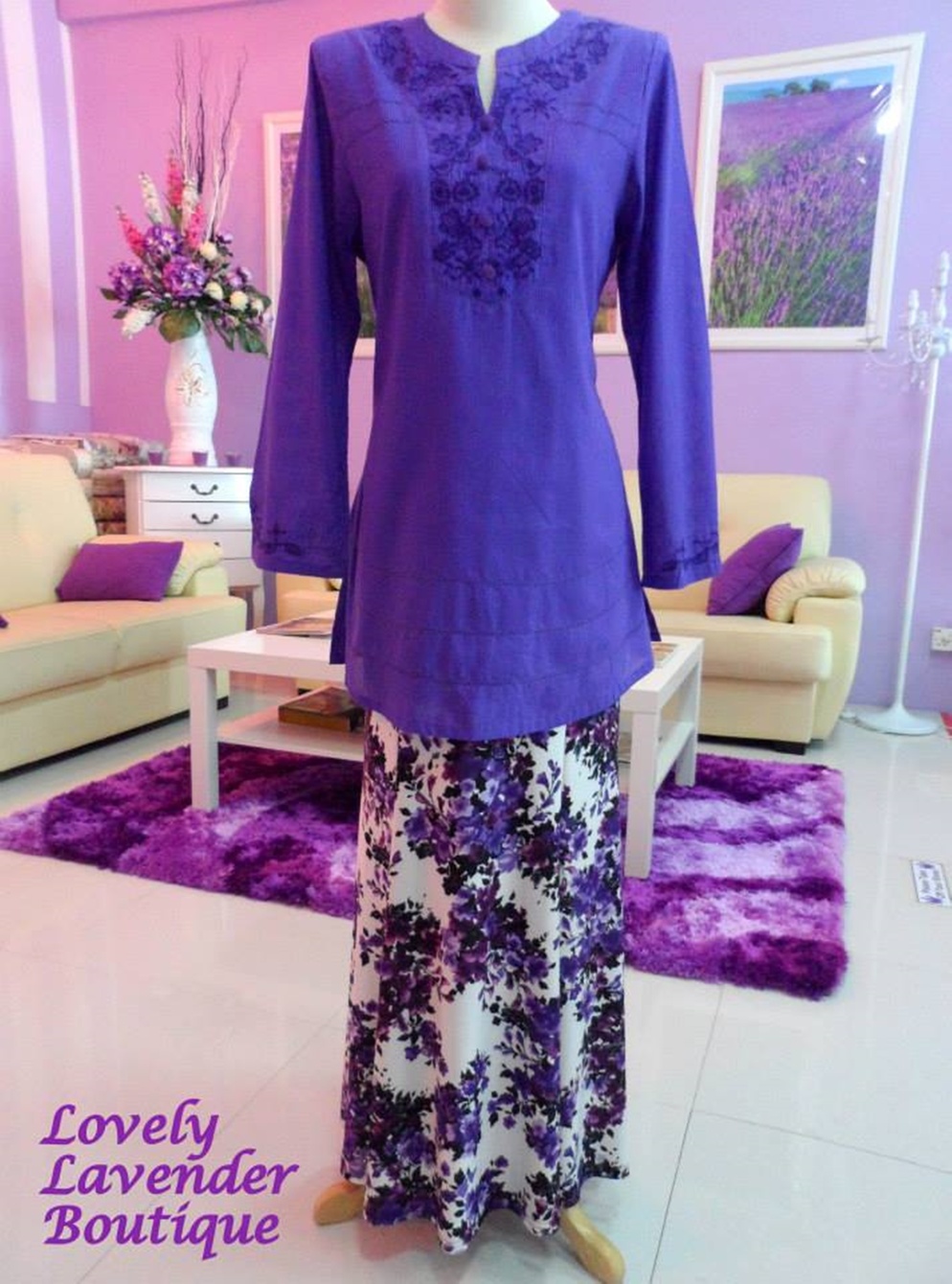 Code: MM06, Blouse & A-shaped Skirt. For more info, please contact +6019-3153119