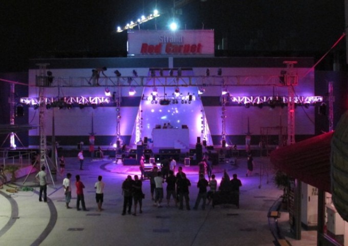 Countdown 2012 @ The Strand