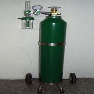 Oxygen Tank +Regulators and Trolley