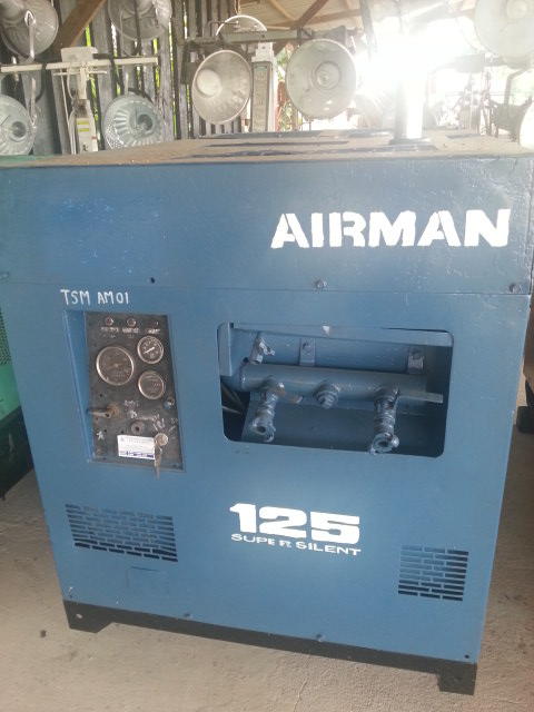 AIR COMPRESSOR 125PSI