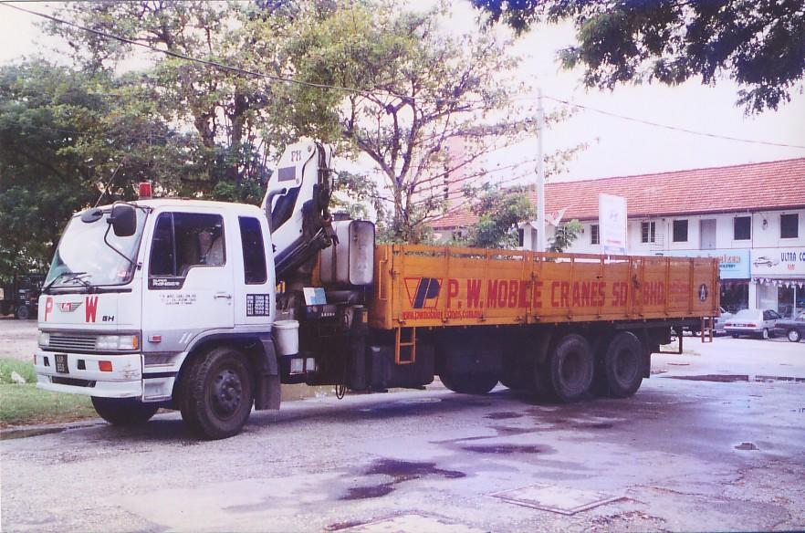 V03 Lorry Crane