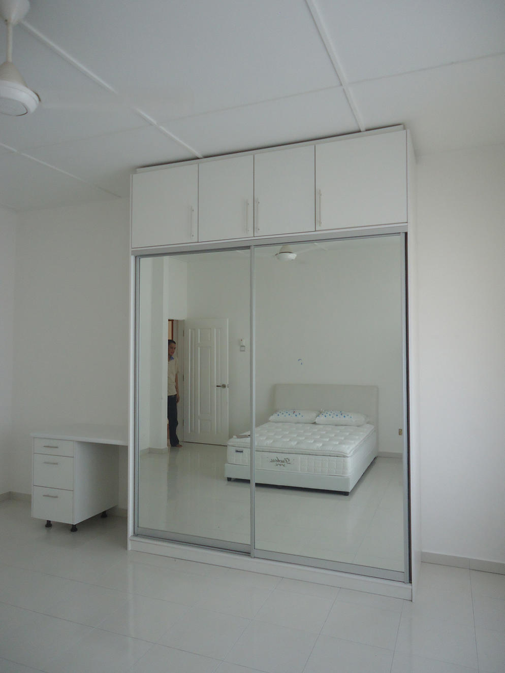 Sliding Mirror Door Wardrobe (Full Height) (Kuantan,Pahang)