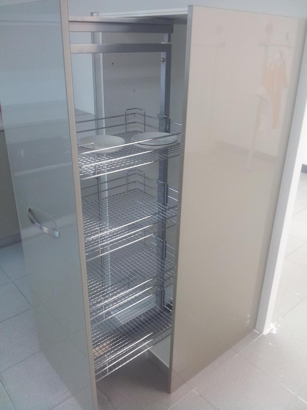 Tall Larder Pull Out Basket (4 basket) with Acrylic Door