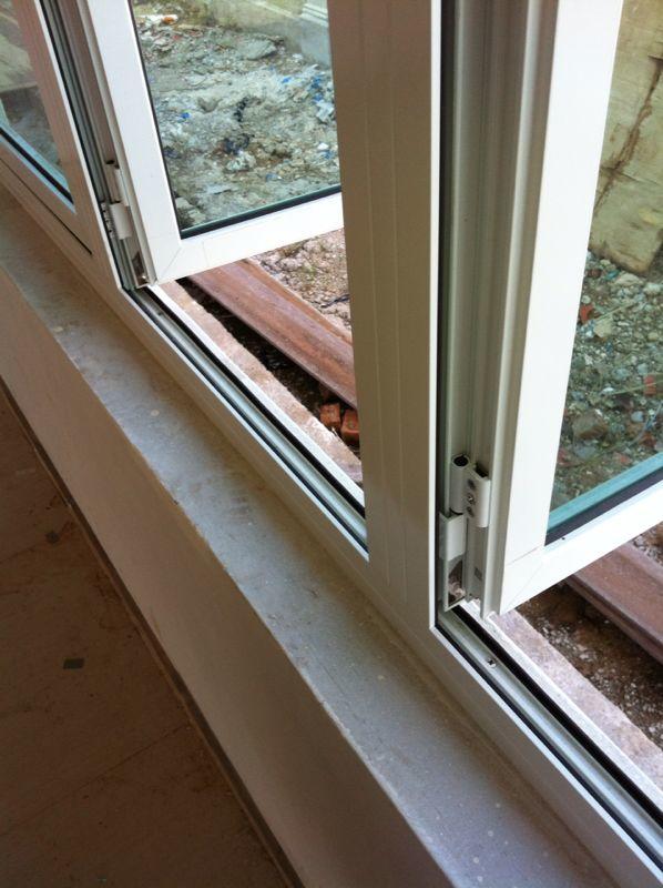 Aluminium glass