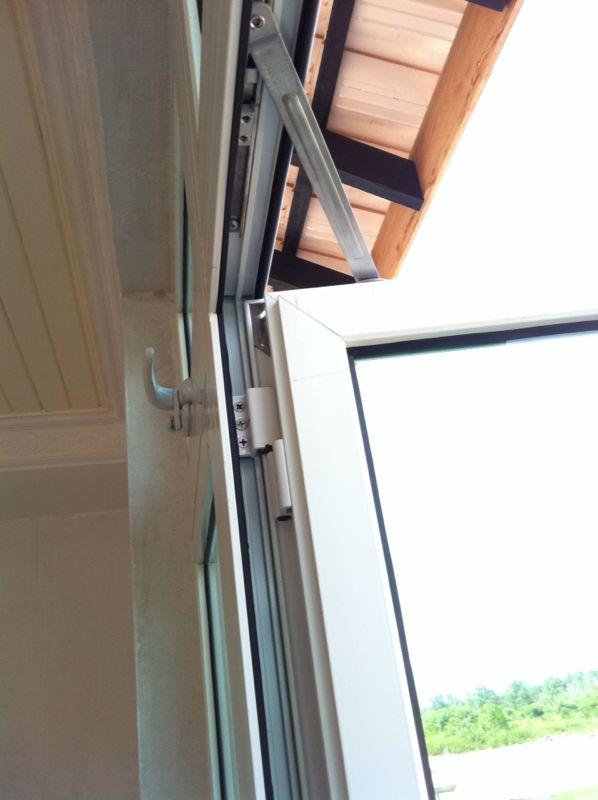 Multi Point Aluminium Window