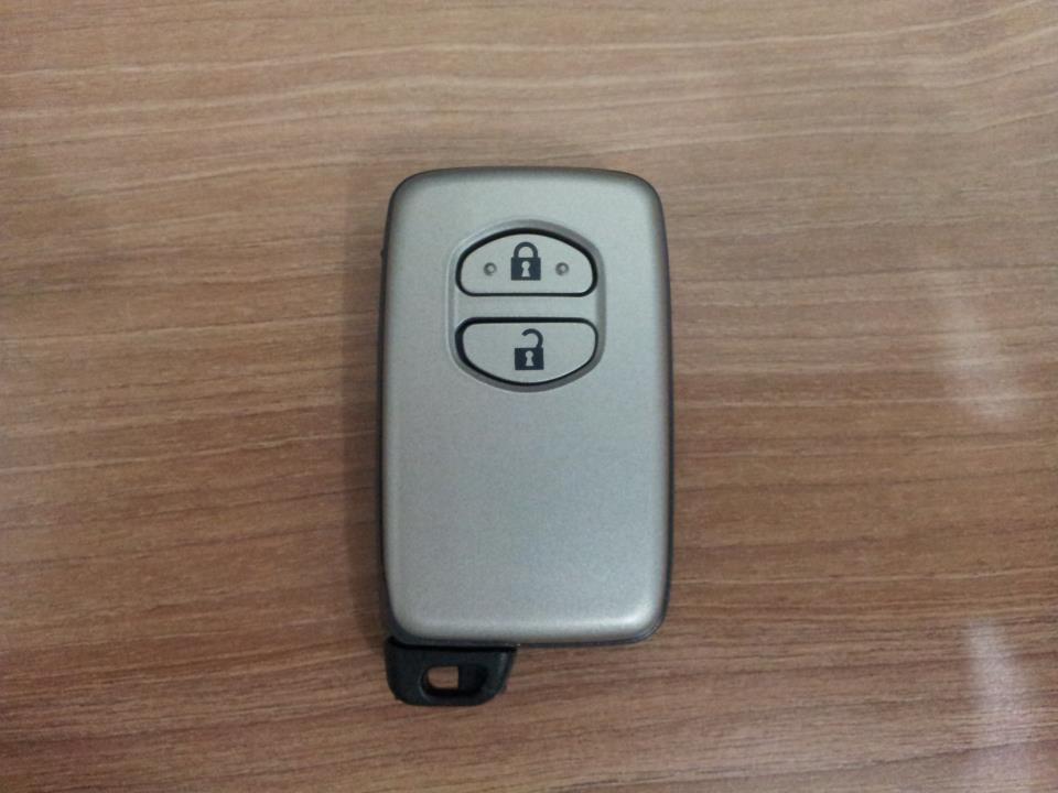 Land Cruiser UZJ200 Electronic Smart Key Remote Control
