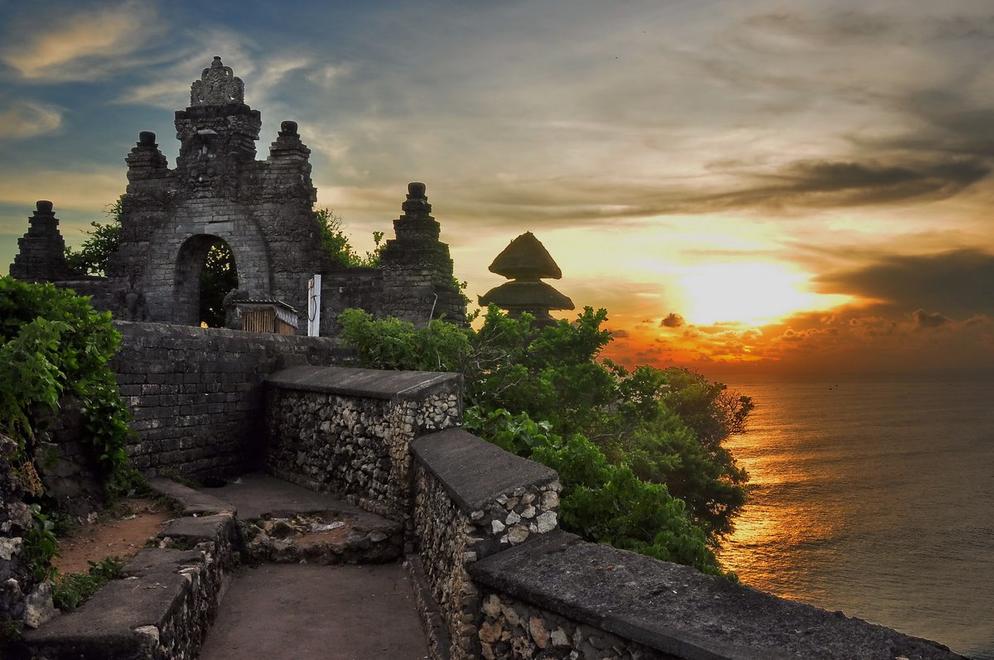 ULUWATU TEMPLE