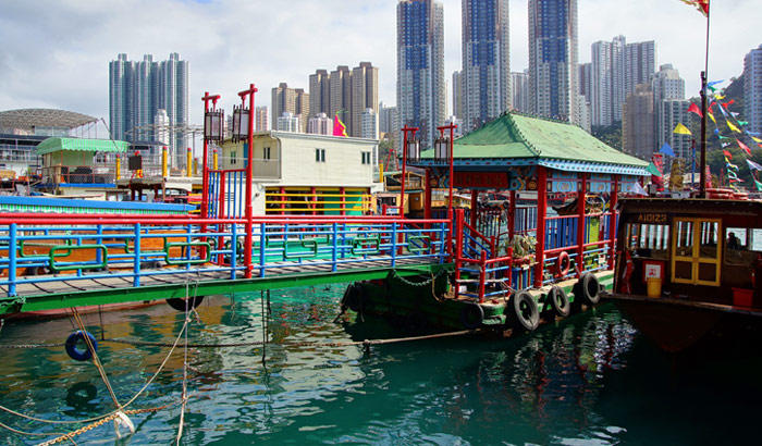 ABERDEEN FISHING VILLAGE