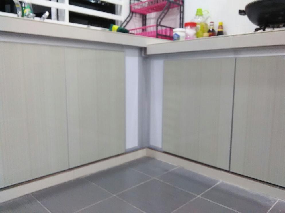 Kitchen Cabinet