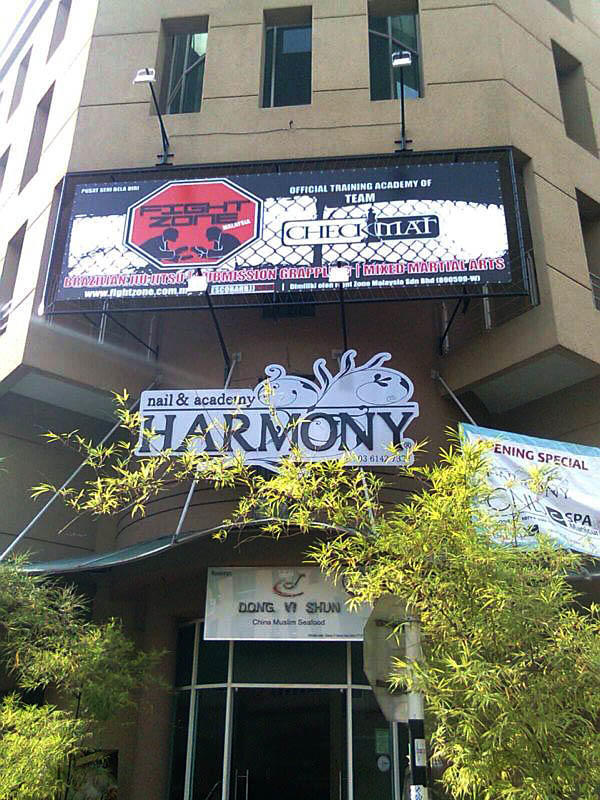 LARGE BANNER SIGN
