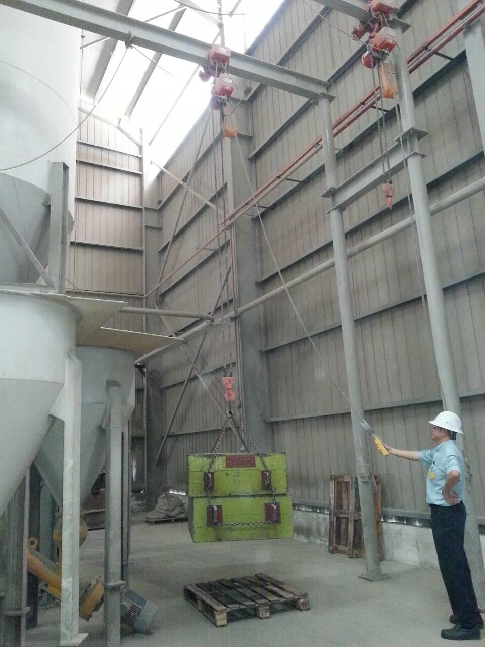 Qualify Enginner Performing Load Test for New Hoisting Equipment