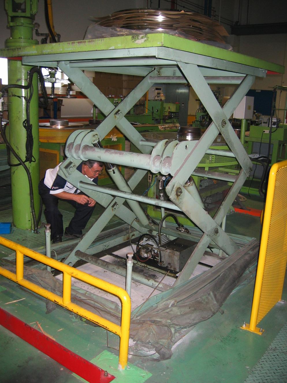 Registered and Supply New Lifting & Structure Service