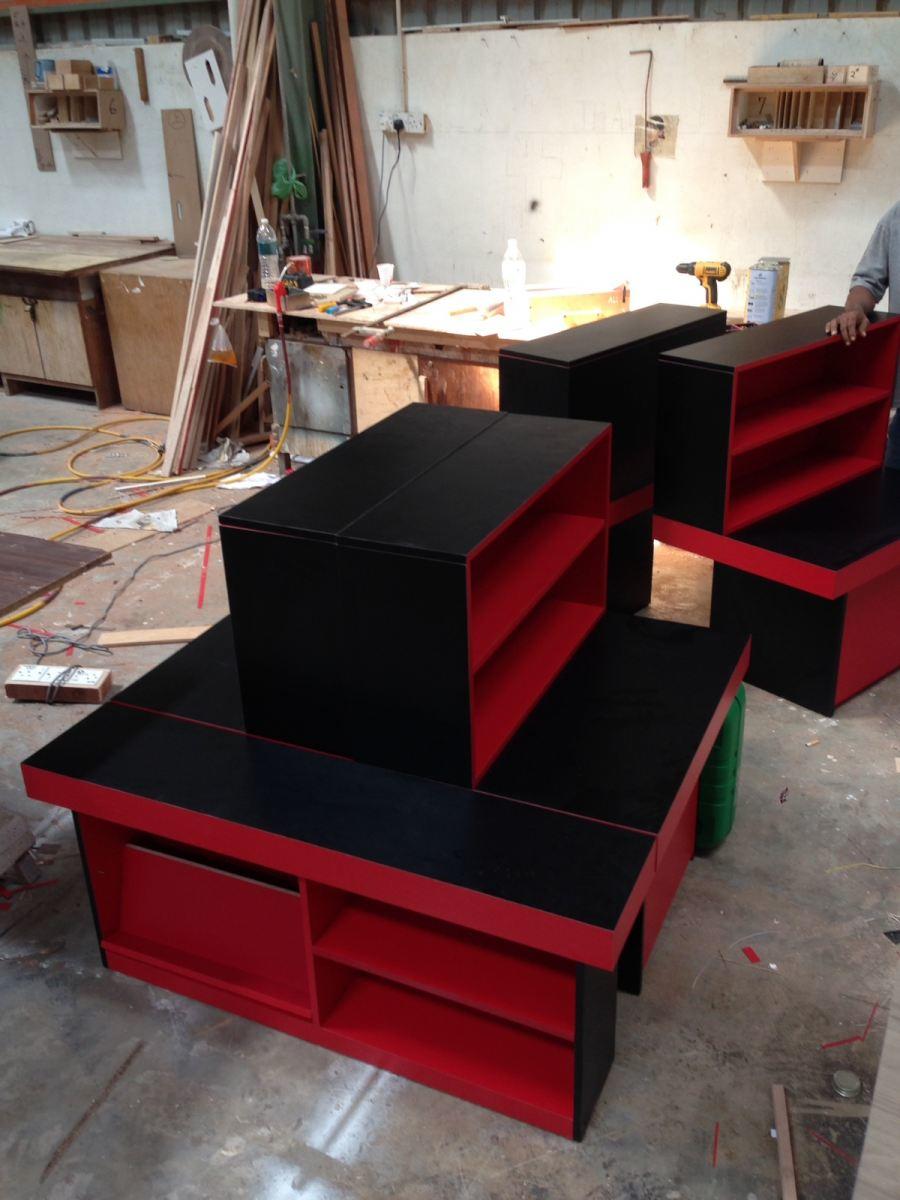 Display Cabinet 2