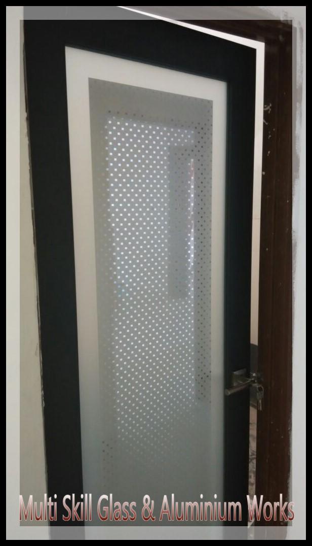 2478588 white door