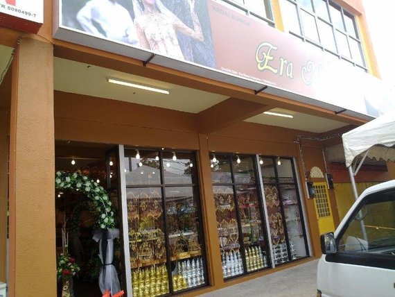 Galleries Era Nona Sdn Bhd